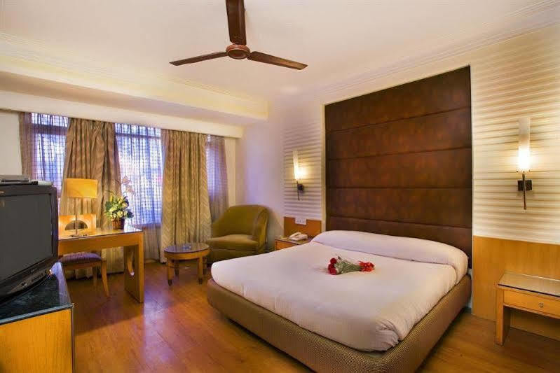 The Bmk Hotel Greater Kailash Delhi (National Capital Territory of India) Buitenkant foto