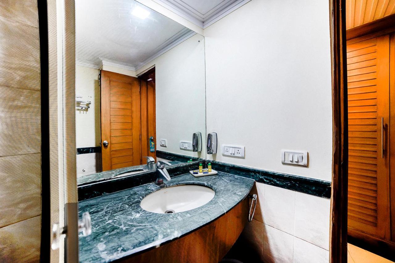The Bmk Hotel Greater Kailash Delhi (National Capital Territory of India) Buitenkant foto